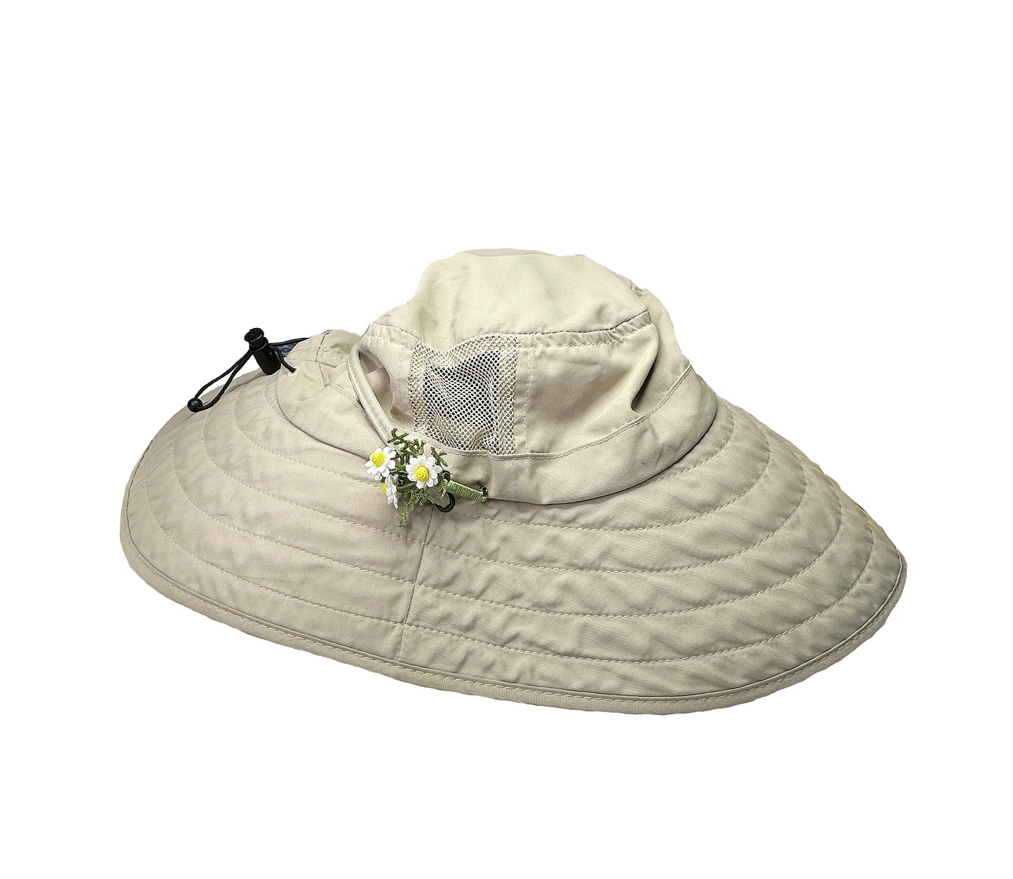 Handmade Micro Crochet Daisy Brooch – White & Yellow Flower Pin