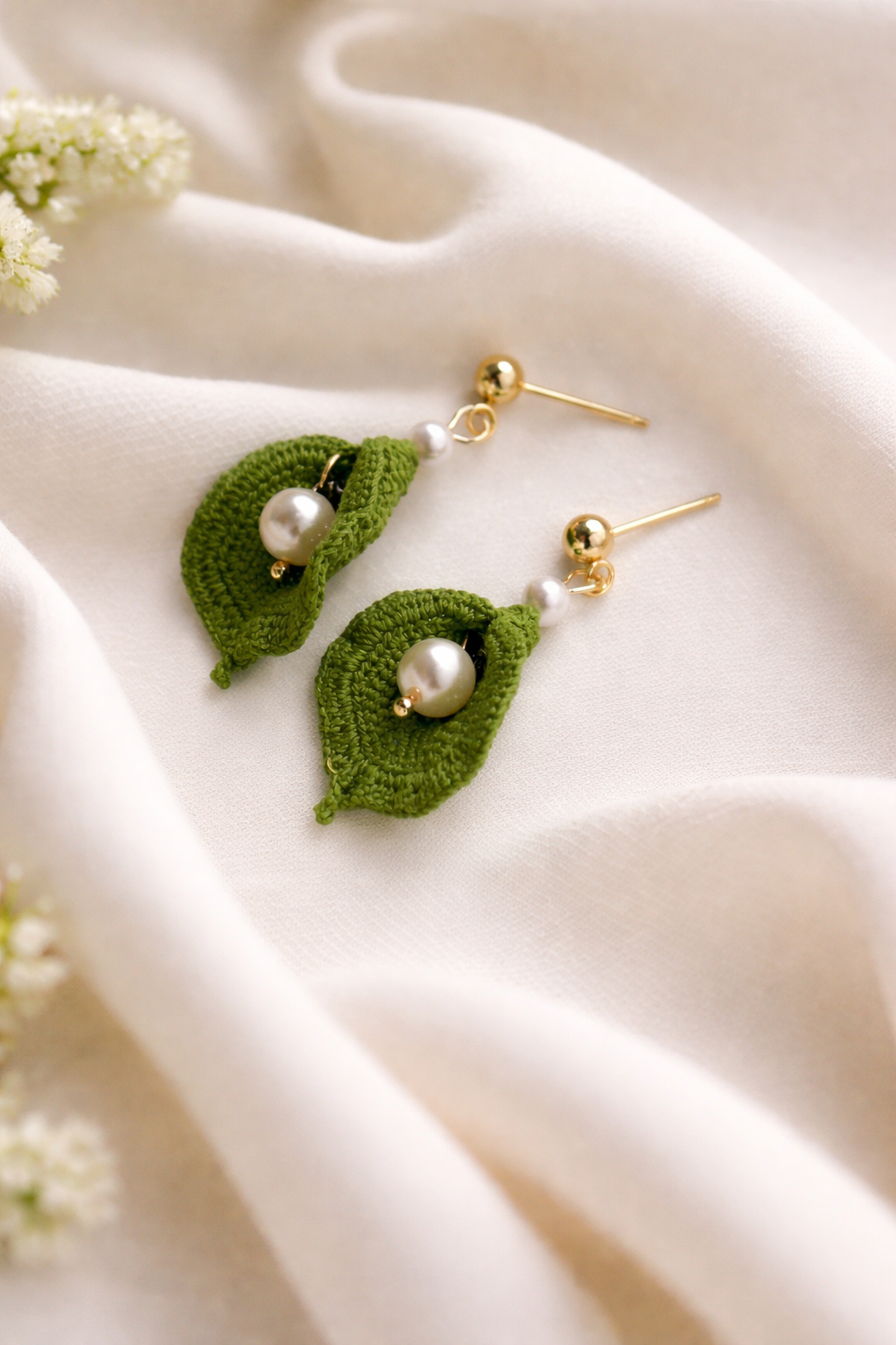 Hand Crocheted Calla Lily Earrings, Micro Crochet Flower Earrings with 6mm faux pearl bead, Handmade Botanical Jewelry