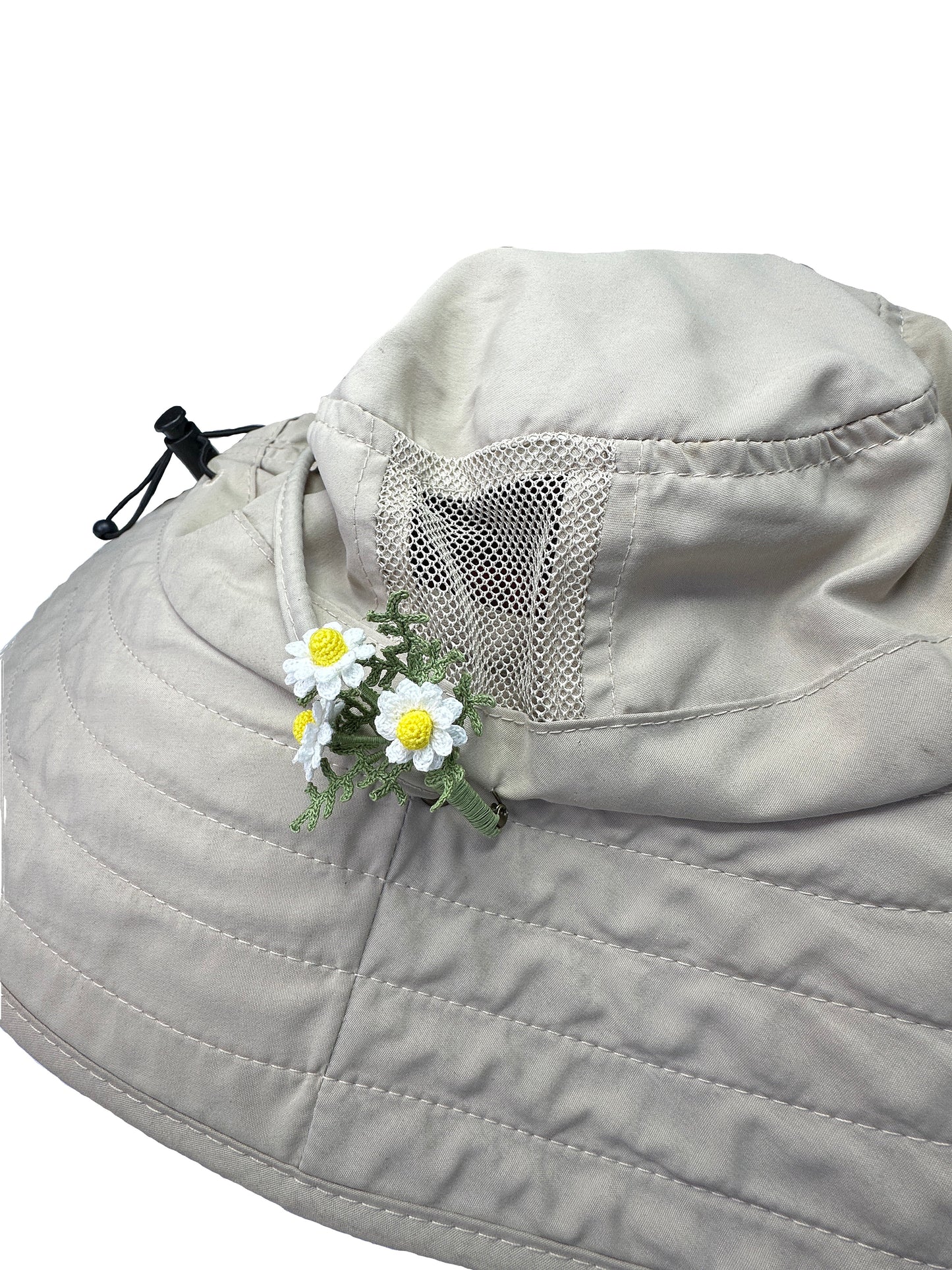 Handmade Micro Crochet Daisy Brooch – White & Yellow Flower Pin